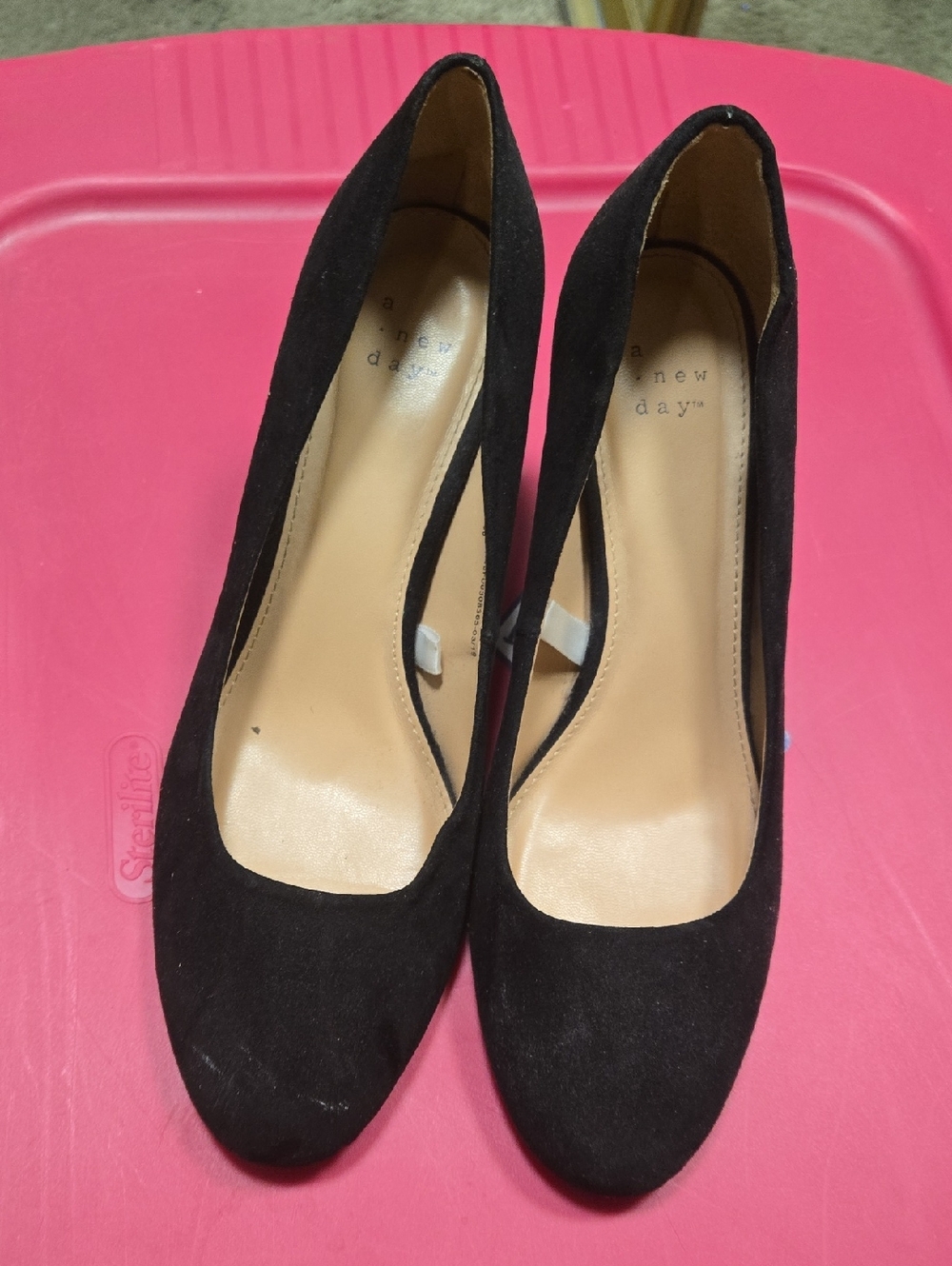 a new day Black Suede Round-Toe Pump